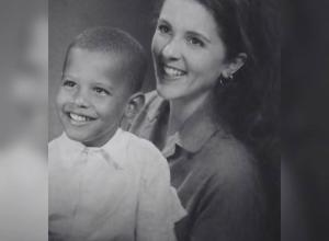 À vingt-deux ans, divorcée, avec un enfant métis, on regardait Stanley Ann Dunham et on murmurait : pauvre fille.